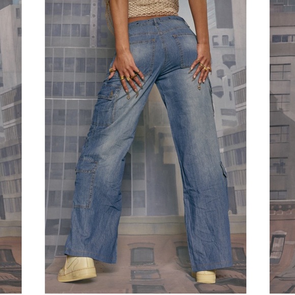 JADED LONDON WASHED CHAMBRAY DENIM SKATER FITCARGO JEANS - Picture 2 of 3